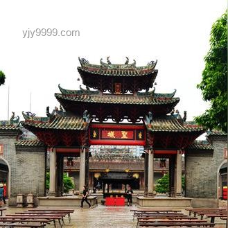 中國現(xiàn)存宏偉古建筑對比分析