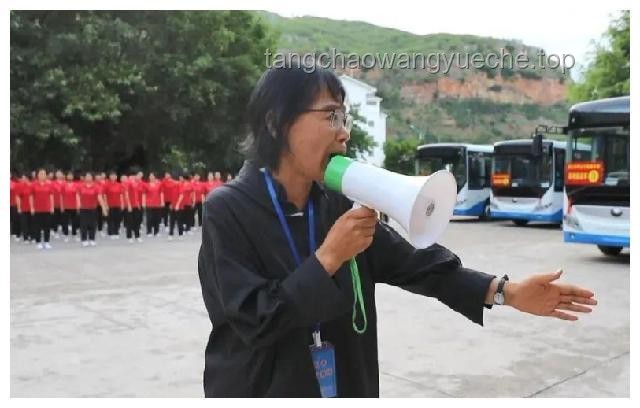 張桂梅：托起大山的希望，引領(lǐng)學(xué)生走出大山