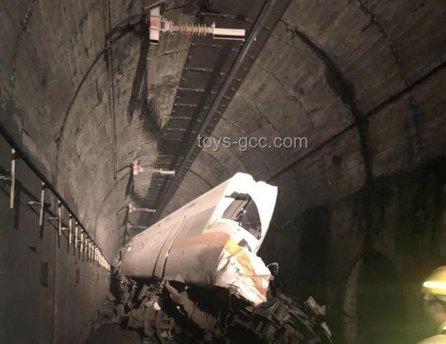 火車經(jīng)隧道時乘客被煤灰吹黑現(xiàn)象深度分析