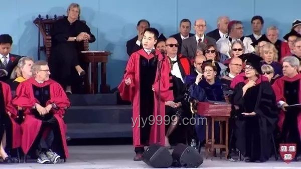 首位哈佛畢業(yè)典禮演講華人現(xiàn)狀解析