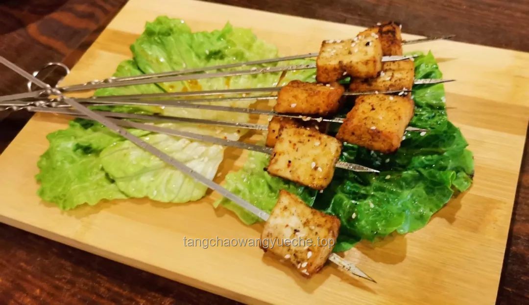 燒烤花香：高考情感慰藉的創(chuàng)新表達(dá)