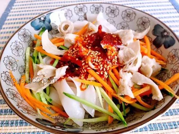 今天吃的涼皮：美食與創(chuàng)新的奇妙碰撞，跨界思維解鎖新風(fēng)味