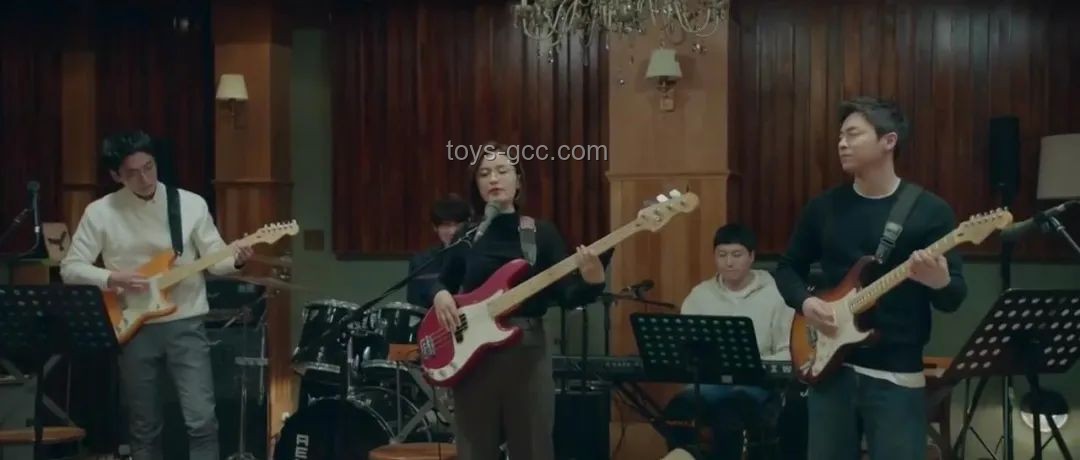 《神的說唱》跨界啟示：藍豆進行曲下的廢話文學(xué)創(chuàng)新演繹