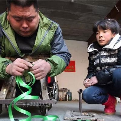 久坐打工人如何高效應對，偷練爬行背后的健康訴求