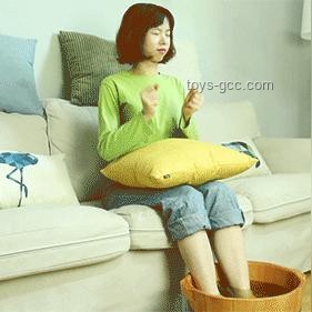 女子長(zhǎng)時(shí)間久坐刷手機(jī)致眼中風(fēng)案例研究