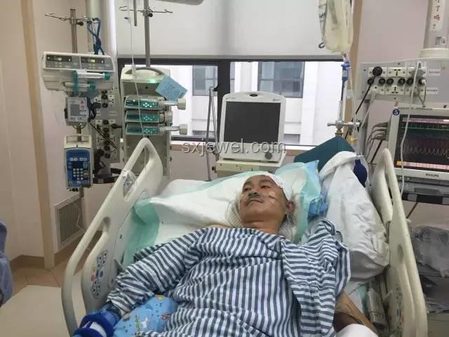 連救5人后昏迷的軍人英勇事跡與康復(fù)出院