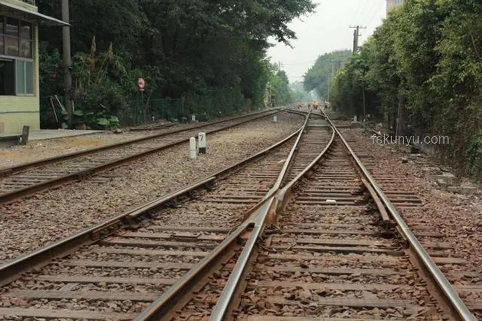 火車(chē)行駛與鐵軌磨損案例研究