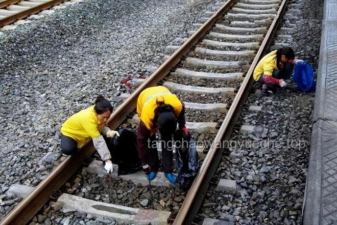 火車磨損鐵軌的“隱形平衡術(shù)”，創(chuàng)新視角下的耐久奧秘