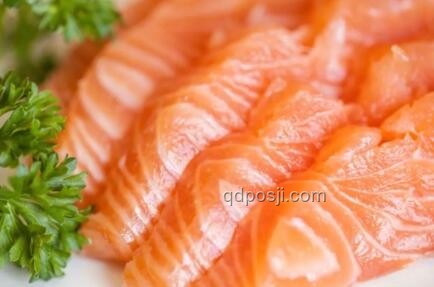 三文魚(yú)寄生蟲(chóng)風(fēng)險(xiǎn)與食用趨勢(shì)前瞻
