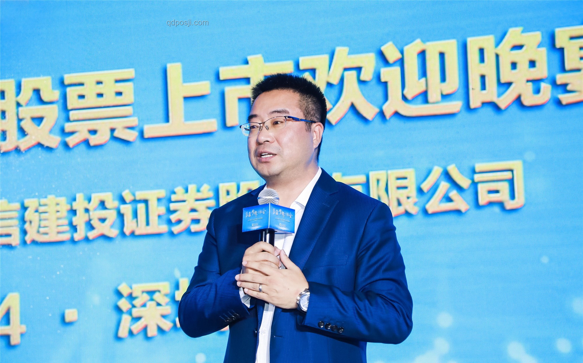 張桂梅信中的情感共鳴：情感驅(qū)動的創(chuàng)新啟示錄