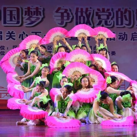 高考完挑扁擔(dān)回家的女孩如何規(guī)劃師范學(xué)習(xí)之路