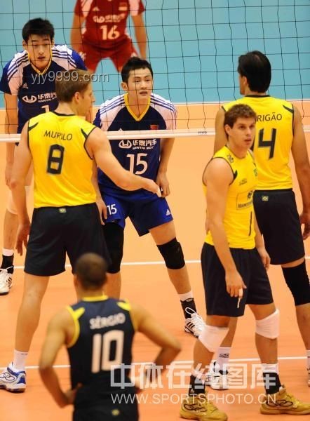 中國(guó)男排0-3不敵日本隊(duì)：賽事回顧與分析