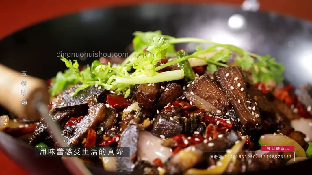 四川肥腸拿鐵：跨界味蕾新探索，咸甜交織的創(chuàng)新之味