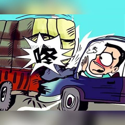 開車陋習(xí)警示：腳伸窗外玩手機(jī)駕駛極度危險