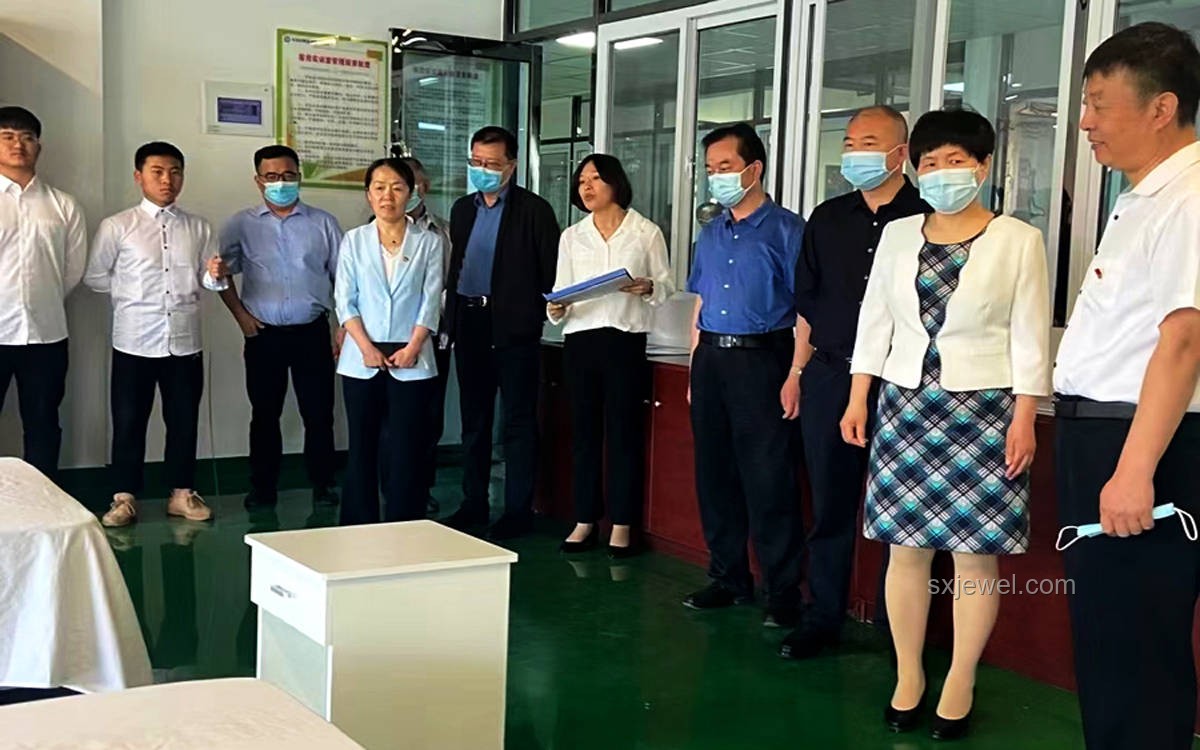 教育行業(yè)新動向：首批研究生錄取通知書發(fā)放背后的深層洞察