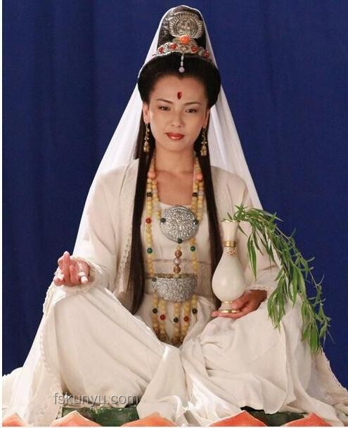 長得不驚艷，卻成公認美女？魅力揭秘?