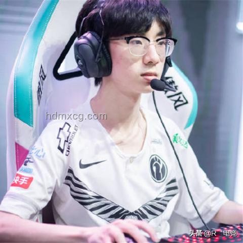 TES淘汰賽單曲解析：如何欣賞《傷心喻文波》