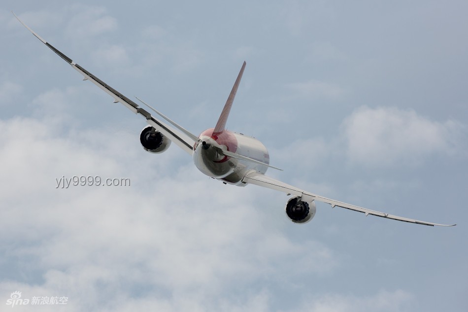 印度波音787客機(jī)墜毀事件研究