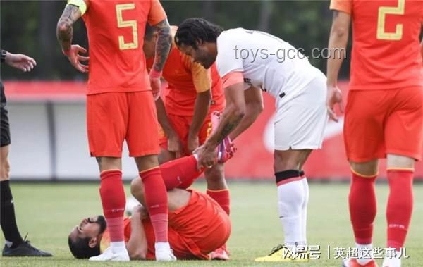 國足熱議背后：業(yè)余與專業(yè)的界限，熱愛無界