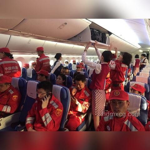 一架波音787客機(jī)印度墜毀深度分析：幸存者奇跡與事故原因初探