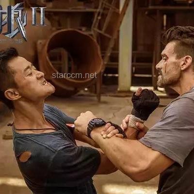 直男財經深入解析洛杉磯騷亂現場案例