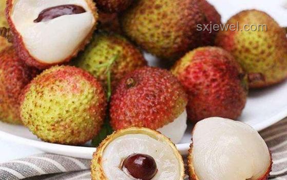 “日啖荔枝三百顆”與“一啖荔枝三把火”：健康與享受的雙重考量