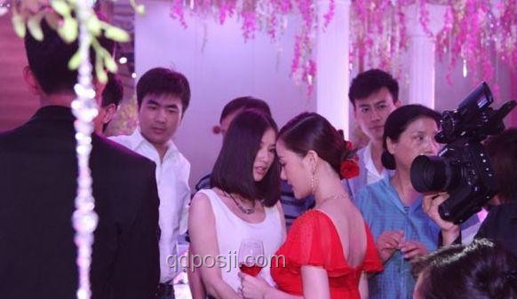 黃圣依賈乃亮疑舊情復(fù)燃：澄清謠言與關(guān)系管理方案