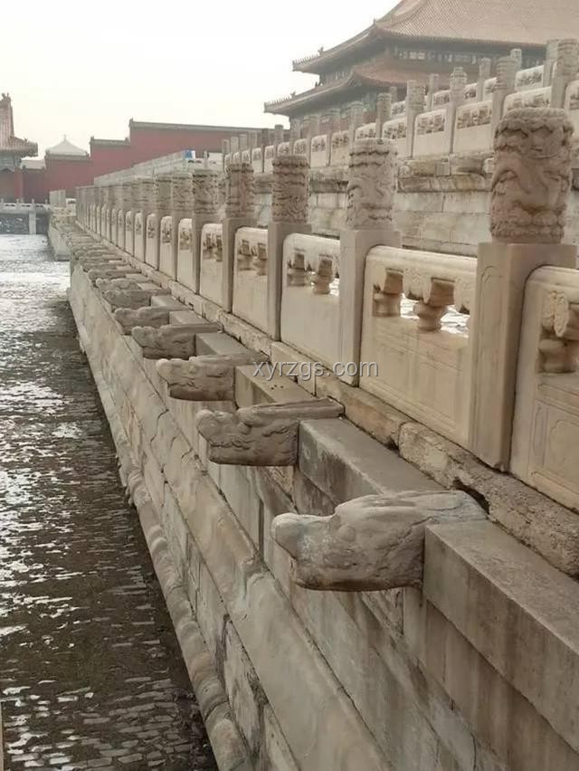 北京暴雨故宮“千龍吐水”奇觀深度解析