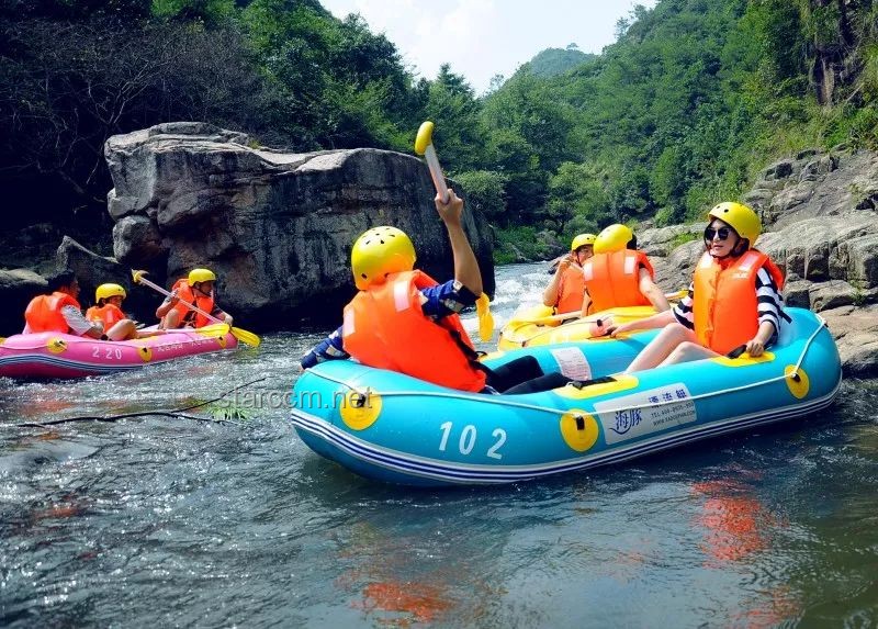 男童臺風(fēng)天劃槳板漂流獲救：水上安全教育及應(yīng)急響應(yīng)體系急需完善