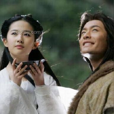 劉亦菲大背頭造型引領(lǐng)時尚新風(fēng)潮，霸總味成行業(yè)新趨勢