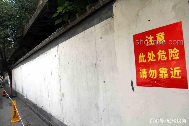 官方回應學校圍墻倒塌，悲劇中的警示與反思