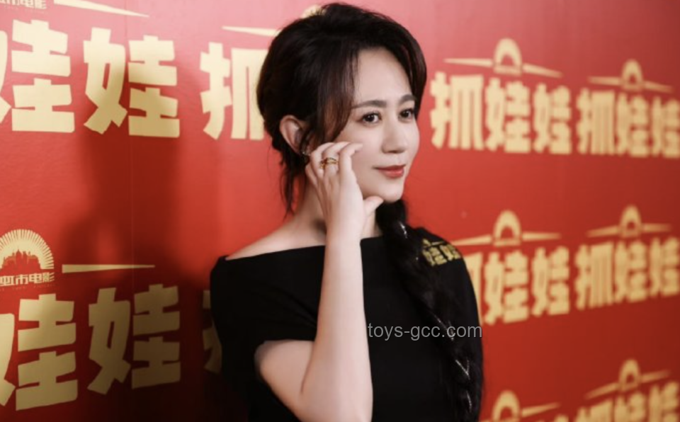 黃圣依婚姻觀背后的娛樂行業(yè)家庭關(guān)系洞察