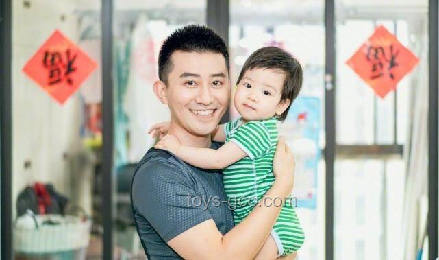 45歲方力申官宣小14歲妻子懷孕：高齡爸爸與孕期知識(shí)
