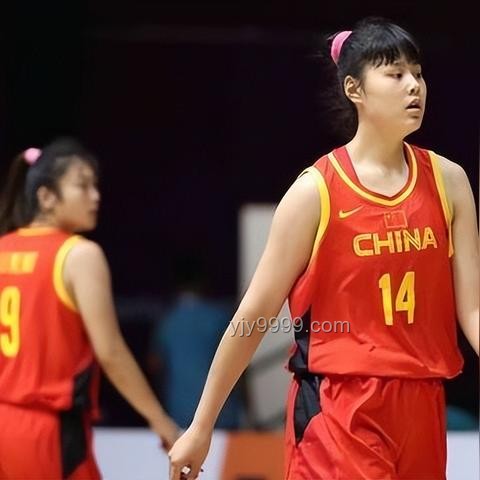 中國女籃67分大勝波黑，雙殺背后的汗水與榮耀?
