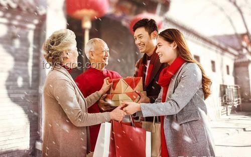月入5萬女生辭職陪父掏糞：職業(yè)選擇與親情的抉擇