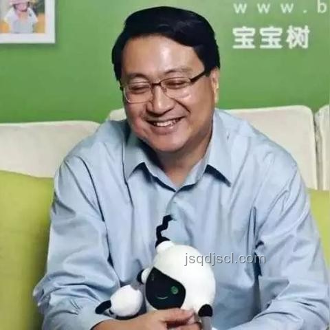 退伍軍人全職爸爸：深夜出走后的創(chuàng)新育兒革命