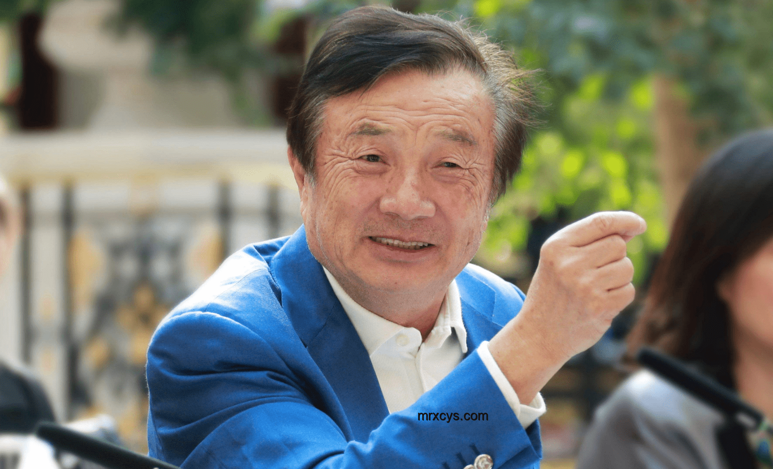 白巖松祝福下的扁擔(dān)女孩成長指南