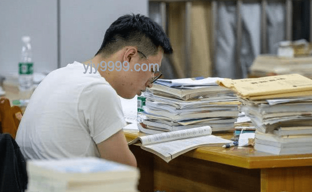 年輕人為何偏愛鄉(xiāng)鎮(zhèn)公務員？港大碩士也黯然失色？