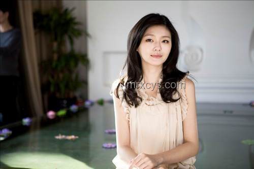 林依晨生二胎案例研究：高齡產(chǎn)婦的堅韌與抉擇
