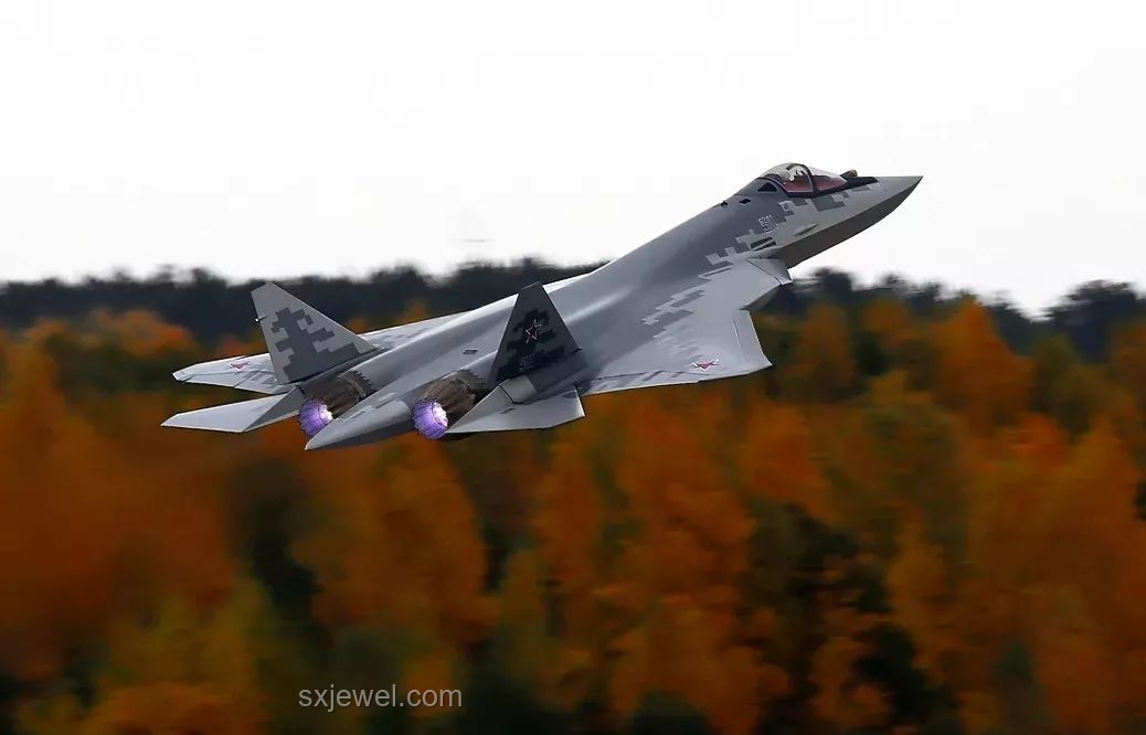 F-16戰(zhàn)斗機(jī)持續(xù)服役：技術(shù)迭代下的生命力預(yù)測(cè)