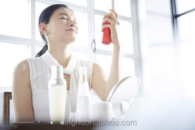 你堅持了哪些好習慣來變美？變美習慣,皮膚保養(yǎng),健康飲食,規(guī)律運動,心態(tài)調(diào)整