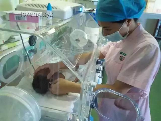 女子腹脹B超意外誕下男嬰：應急處理與預防方案