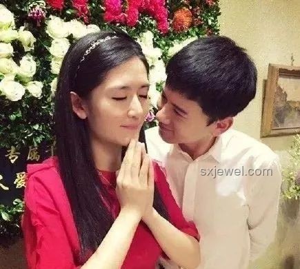 張杰“一覺醒來我老婆不是我老婆了”：婚姻身份認(rèn)知錯(cuò)位的深度剖析