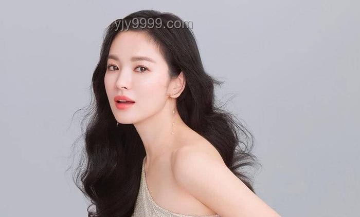 宋慧喬長(zhǎng)發(fā)回歸造型指南，打造優(yōu)雅女神范兒