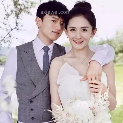 謝娜回應(yīng)張杰“怎么不早點說”事件剖析