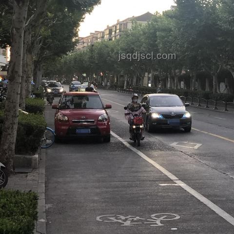 自行車通勤騎行防御「鬼探頭」技巧