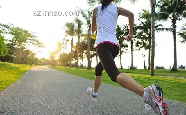跑步初學(xué)者調(diào)整策略：輕松應(yīng)對(duì)2公里7分配速的疲憊