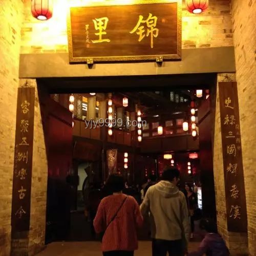 成都小館風味洞察：特廚探店揭秘包家兄弟的獨特韻味