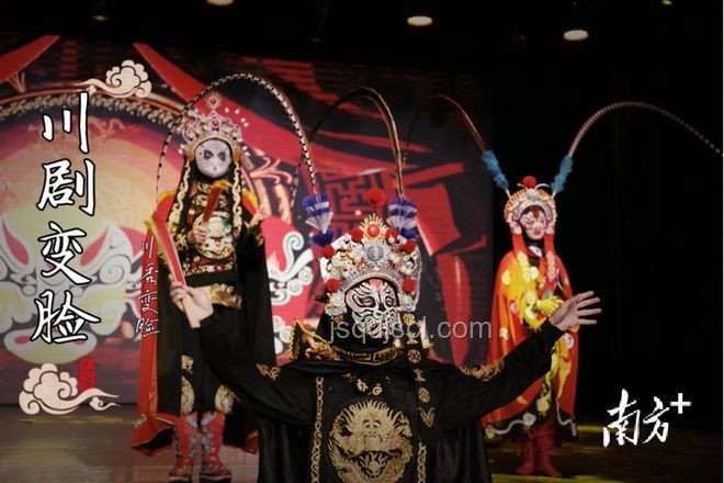 《川劇變臉》藝術(shù)：未來趨勢(shì)與文化傳承的交融展望