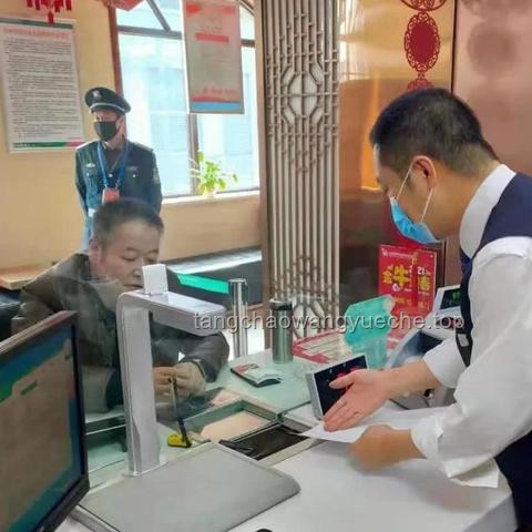 “媽媽?shí)彙睜?zhēng)議：善意之舉為何遭全網(wǎng)討伐？